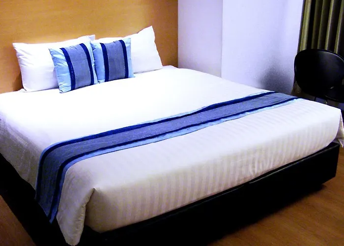 Iyarin @ Tuk Chang Hotel Bangkok